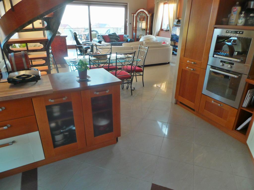 Keith Lakewood Villa บาลาตอนฟือเรด ภายนอก รูปภาพ