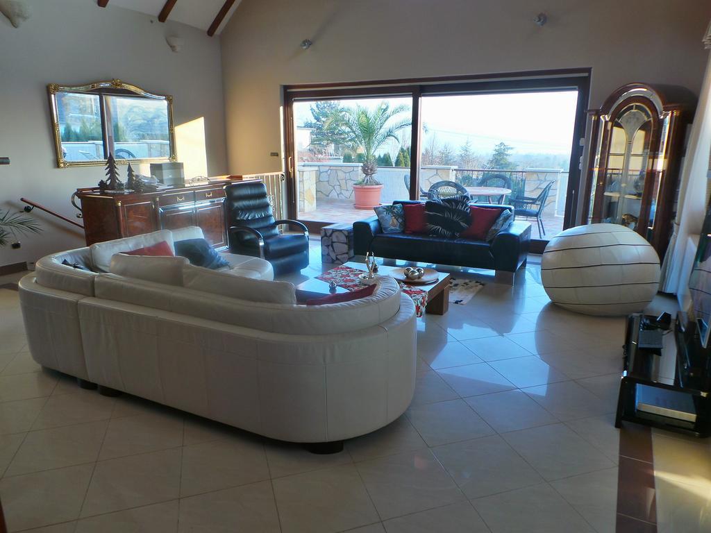 Keith Lakewood Villa บาลาตอนฟือเรด ภายนอก รูปภาพ